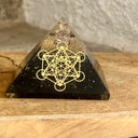 Pyramide orgonite Tourmaline noire Métatron - Mineralshop