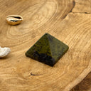 Pyramide JASPE SANG DE DRAGON, L'ANCRAGE - Mineralshop