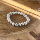 gestion des émotions, apaisement, canalise la colère, communication, apaise les tensions, bien être, spirituel, méditation, spiritualité, concentration, dents, cheveux, ongles, diurétique Bracelet enfant HOWLITE BLANCHE 6mm,  l'indispensable - Mineralshop