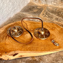 Cymbales Om Mani Padme Hum - Mineralshop, Les Tingsha, ;Ding-Sha's, médittion spirituelle, feng shui,  rituels traditionnels du bouddhisme tibétain et hindi. 