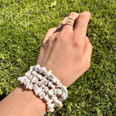 Bracelet baroque HOWLITE BLANCHE,  l'indispensable - Mineralshop