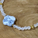 BRACELET ROSALIA DORÉ HOWLITE BLANCHE, CRISTAL DE ROCHE