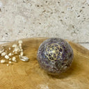 Orgonite sphère améthyste avec Fleur de Vie