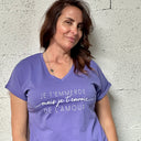 T-Shirt violet col V "je t'emm***  mais je t'envoie de l'amour !"