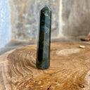 Obélisque labradorite, la pierre des Thérapeutes - Mineralshop, méditation, pierre anti-stress, décoration ,feng shui