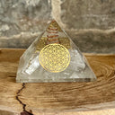 Pyramide orgonite  Sélénite fleur de vie - Mineralshop, protection ondes électromagnétiques ,décoration ,géométrie sacrée , augmentation taux vibratoire