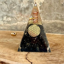Pyramide orgonite Tourmaline  noire Fleur de vie haute - Mineralshop , protection, ancrage, taux vibratoire ,décoration ,géométrie sacrée ,énergie vitale